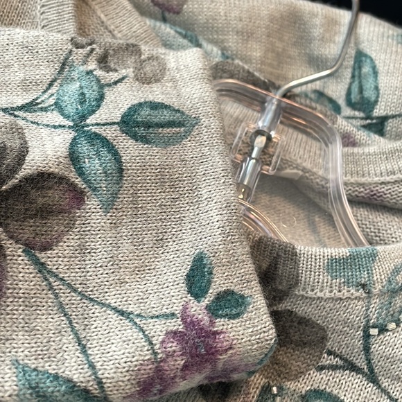 Vintage 90s Alfred Dunner Longsleeve Floral Sweater Top with Beads Size Small - Picture 11 of 12